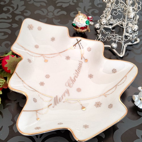 クリスマスツリー皿1枚✨ 中皿 あとりえしおん 通販 13025395｜Creema