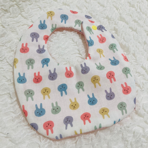 ハンドメイドスタイ　春色スタイ　うさぎスタイ　ayarinrin うさぎスタイ／usagi bib - 出産祝い・ベビーギフトブランド