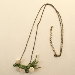 花かんむりネックレス（シロツメクサ×クローバー） 2枚目の画像