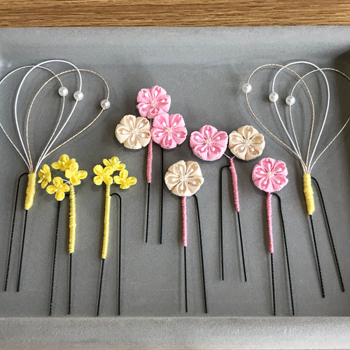 控えめ‼️〜桜と菜の花の髪飾り〜つまみ細工〜 その他ヘアアクセサリー 