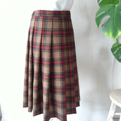 ウールのソフトプリーツスカート　タータンチェック　⑧　ブラウン＆赤　 サイズオーダー対応　 1枚目の画像