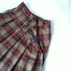 ウールのソフトプリーツスカート　タータンチェック　⑧　ブラウン＆赤　 サイズオーダー対応　 3枚目の画像