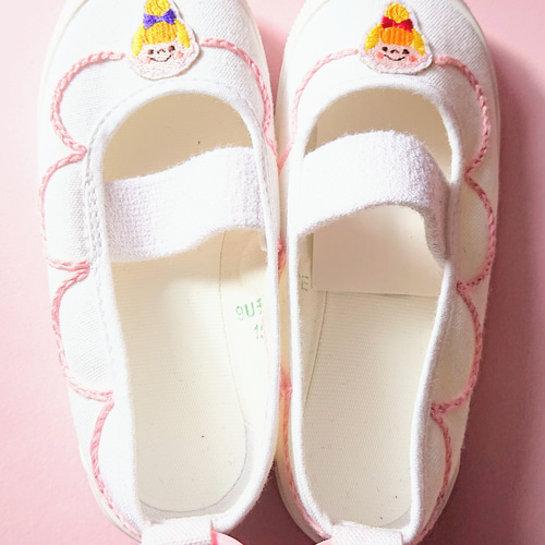 オーダー可能☆上履き(上靴) 刺繍 手縫いデコレーション☆レース