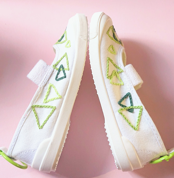 オーダー可能☆上履き(上靴) 刺繍 手縫いデコレーション☆ライオンFOREST 3枚目の画像