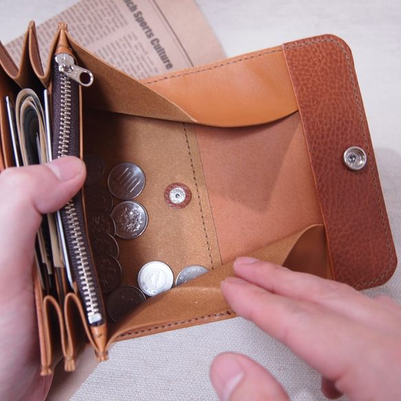 ミドルでも小銭入れが使いやすい】ミドルギャルソンウォレット  