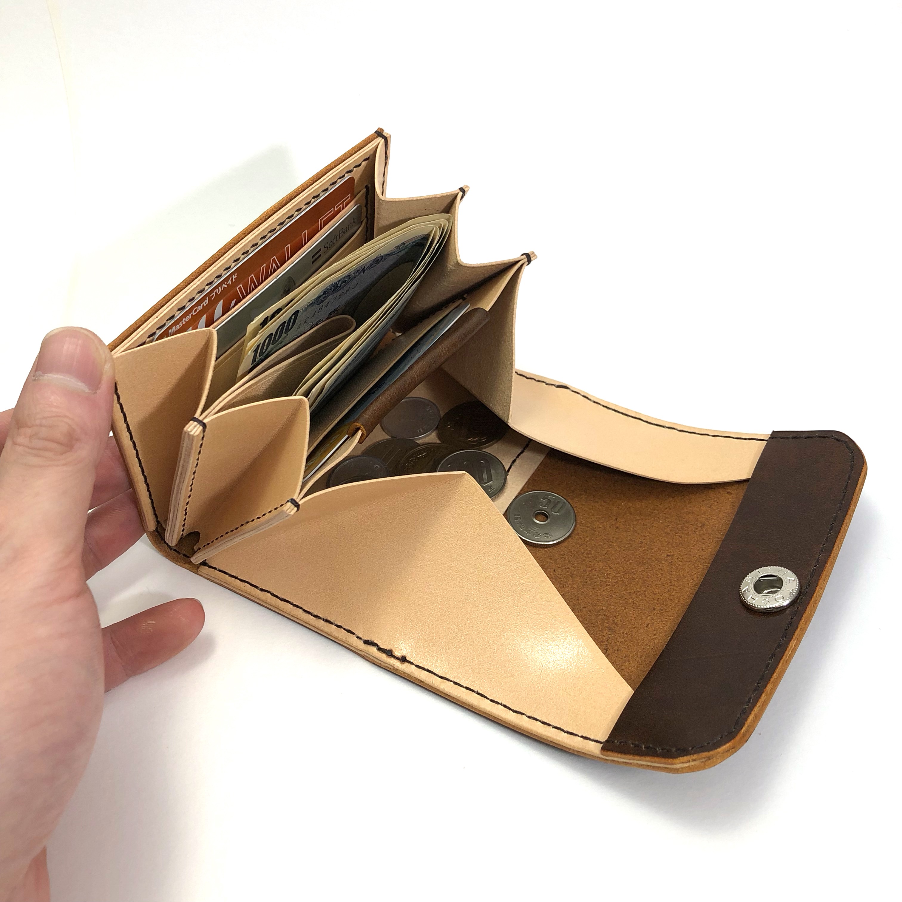 【送料無料】【コンパクトでも小銭入れが使いやすい】ミニギャルソンウォレット ルガトー(茶色)