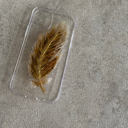 iPhone12 case"茶色い羽根" 5枚目の画像
