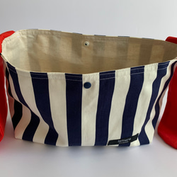 リボン　お弁当袋　ハンドメイド　白と紺色のストライプ   ×  赤のリボン　Ｌ 3枚目の画像