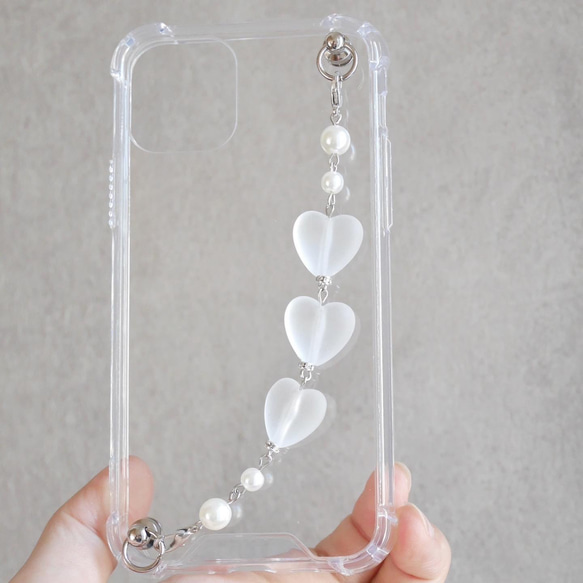 フロストハート×パールのキーリングハンガー　スマホケース　iPhoneケース　ストラップ　全機種　スマホチェーン 1枚目の画像