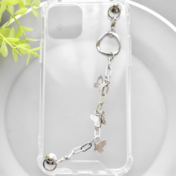 シルバーバタフライのキーリングハンガー　スマホケース　iPhoneケース　ストラップ　全機種　スマホチェーン 1枚目の画像