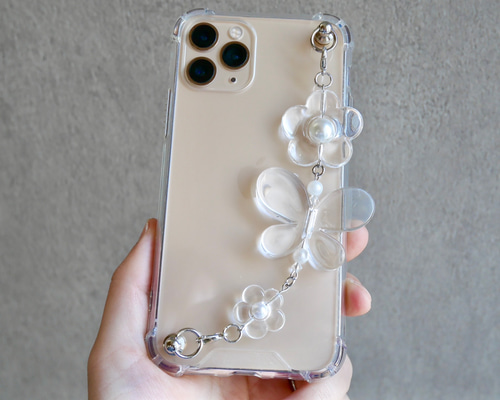 ハート キーリングハンガースマホチャーム 蝶々 ハンドメイド iPhoneケース ✿iPhone15シリーズ対応✿ キーリングハンガー【蝶々とハート