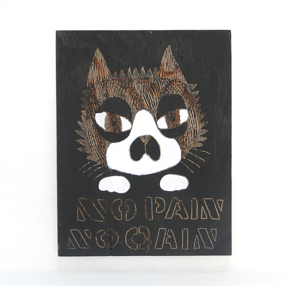 ハチワレ猫のウッドバーニングアート 原画 絵画 動物画 木雑貨 木工 アナログイラスト 1枚目の画像