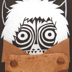 革鎧をつけたツノ戦士のウッドバーニングアート アフリカ オブジェ 木工 木雑貨 精霊 民族 エスニック  No6 2枚目の画像