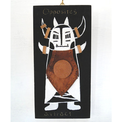 革鎧をつけたツノ戦士のウッドバーニングアート アフリカ オブジェ 木工 木雑貨 精霊 民族 エスニック  No8 1枚目の画像