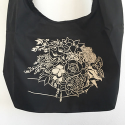 SALE"bouquet"shoulder eco bag. 2枚目の画像