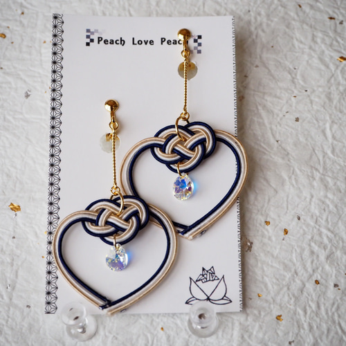 【344】キラキラハートのイヤリング／ピアス／スワロフスキービーズ 344】キラキラハートのイヤリング／ピアス／スワロフスキービーズ