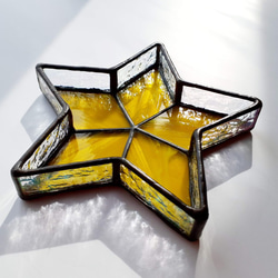 匿名配送 小物入れ 五芒星 足付きステンドグラス風アクセサリーボックス 星 魔女 ステンドグラス 星型の小物入れ／フラワーポット その他