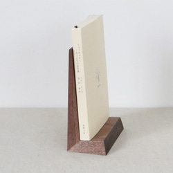book stand 1枚目の画像