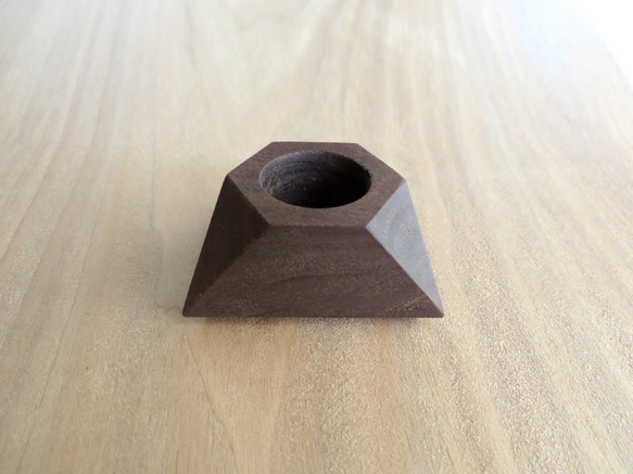 shachihata stand｜triangle walnut 2枚目の画像