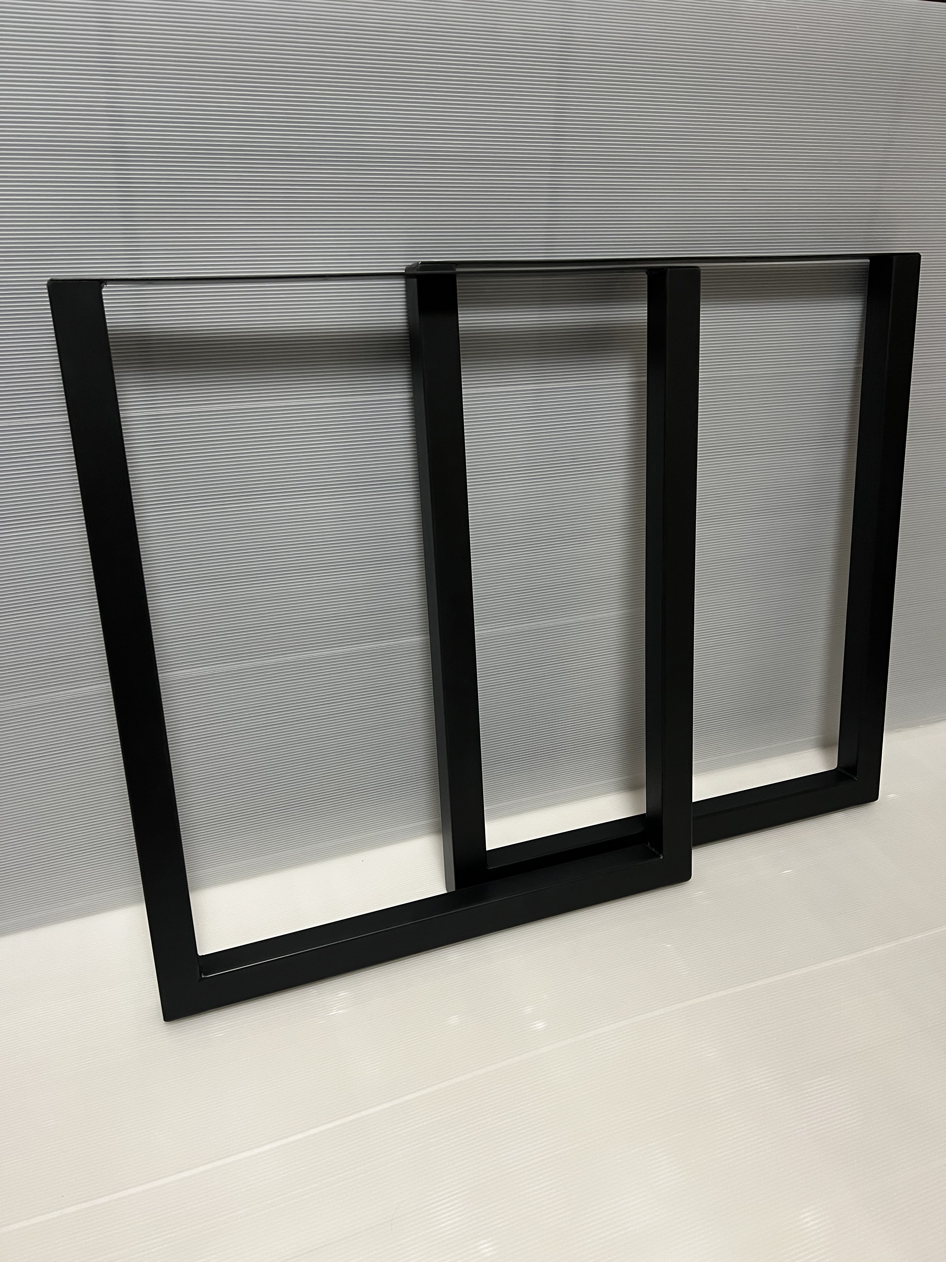 【口型アイアン脚】40角パイプ　⭐︎サイズオーダー可能⭐︎ 高さ680mm幅600mm