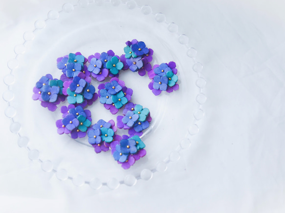 【受注生産】- 耳元に咲く- 紫陽花　イヤリング（ピアス） 5枚目の画像
