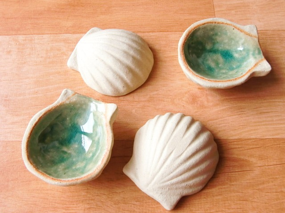 貝殻のはし置き２枚（エメラルドグリーン） 3枚目の画像