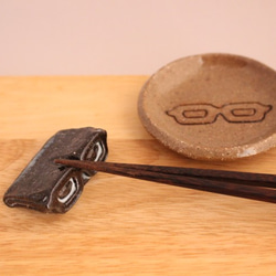 メガネの立体箸置き＆ミニ皿 2枚目の画像