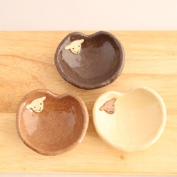 ふっくらハートのひつじ豆豆皿３匹（茶系） 2枚目の画像