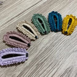 鍵編みのパッチンピン　✳︎2つで550円　お好きな2色をお選びください♡送料無料 4枚目の画像