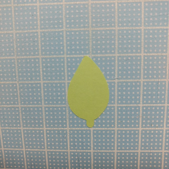 《カラーシール・4色セット》葉っぱ・リーフ型約3×1.7cm96枚 7枚目の画像