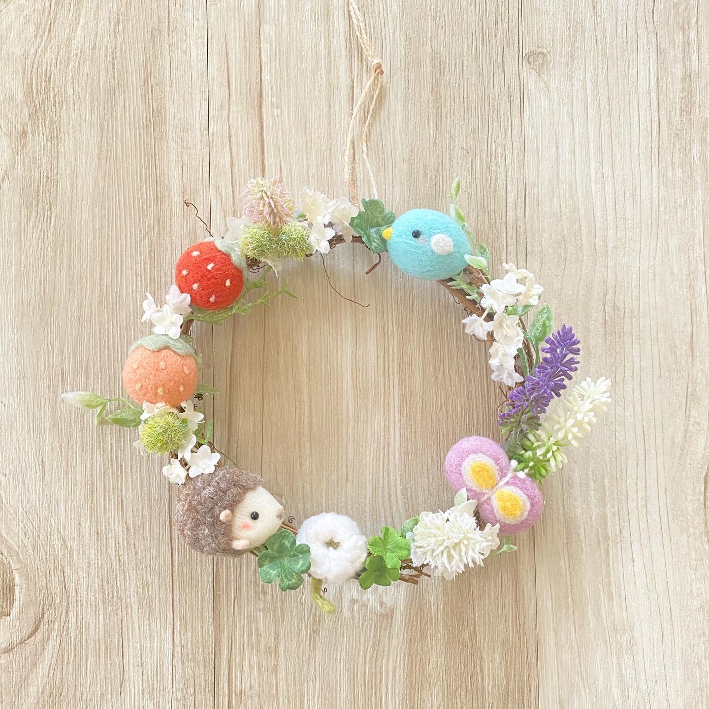 羊毛フェルト⭐︎ナチュラル森のリース③ 羊毛フェルト