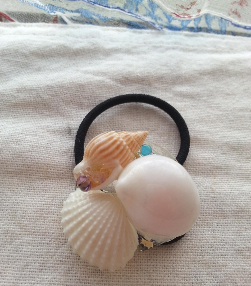 特価一点物ヘアゴム536キラキラ大粒ラインストーン沢山くまのもふもふ