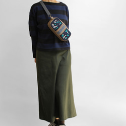 キノコの森刺繍・ショルダーポーチ・ロング 2枚目の画像