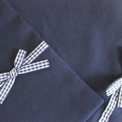 ランチョンマット＋巾着セット　紺×紺ギンガムリボン 2枚目の画像