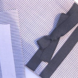 ハサミ・定規・ハーモニカ・リコーダー巾着　ストライプ×紺リボン 2枚目の画像
