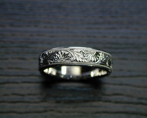 日本の彫金 11月の誕生花リング『菊』 指輪・リング Tebori 通販