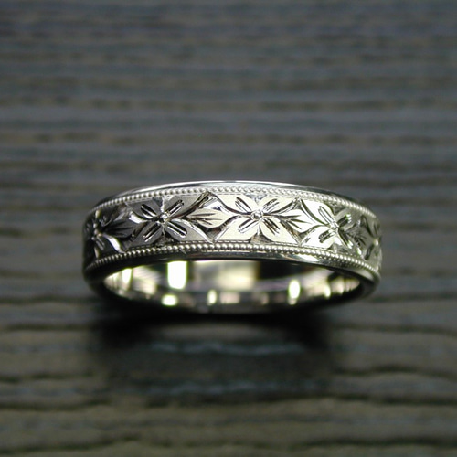 彫金作品　ガーネットとSILVERのシンプルリング シルバークォーツ／ガーネットリング｜リング｜アガット 公式