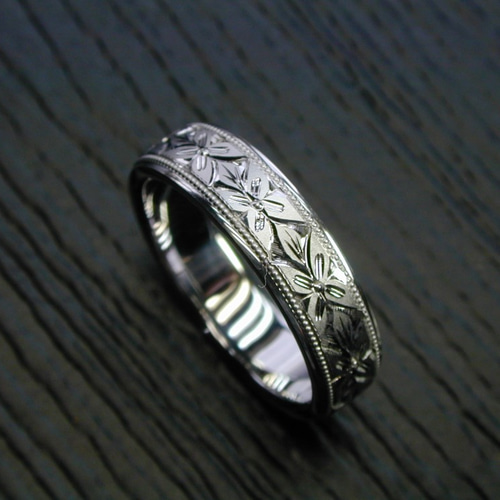 シルバー 彫刻模様 リング 日本の彫金 3月の誕生花リング『スミレ』 指輪・リング Tebori 通販