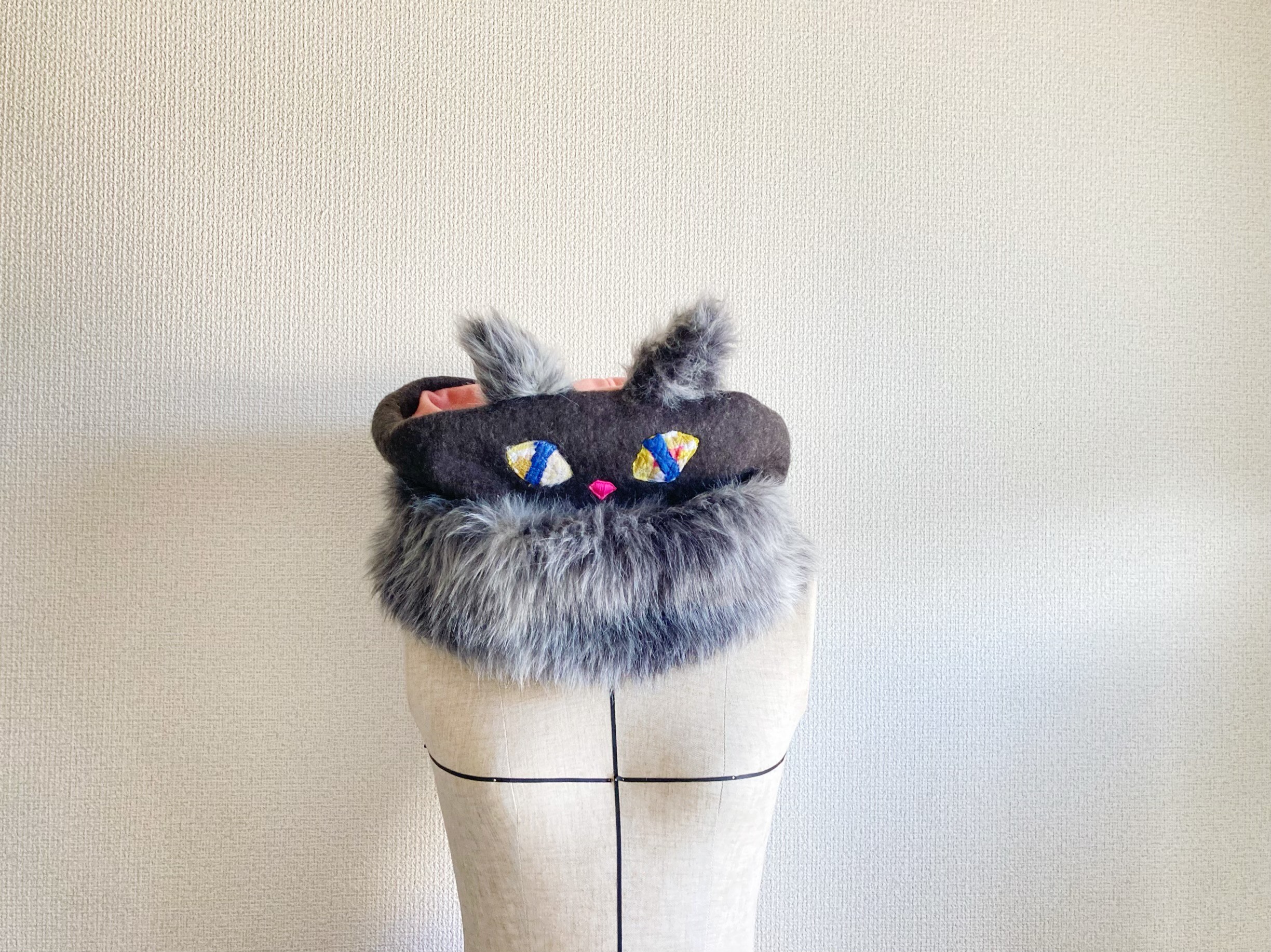 【イエローアイのロシアンブルーと一緒にお出かけスヌード（オーダー可）】