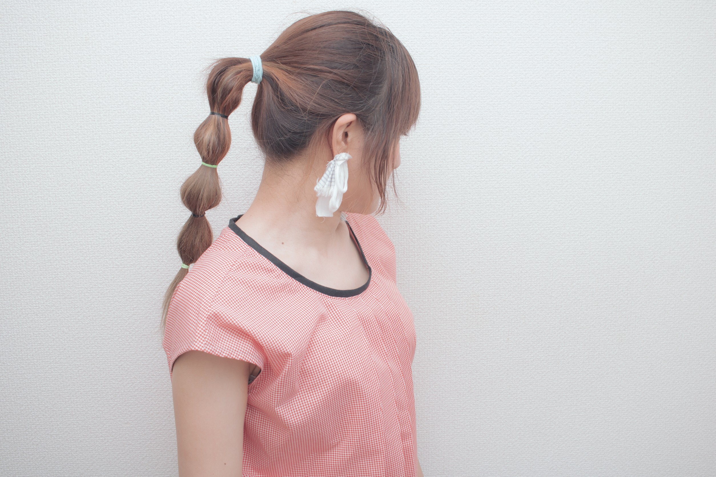 【赤ギンガムチェックのフレンチスリーブブラウス】