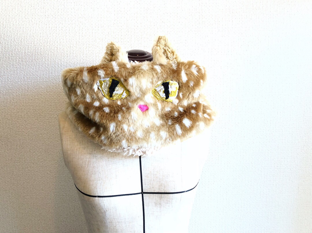 【茶トラねこちゃんと一緒にお出かけスヌード（オーダー可）】