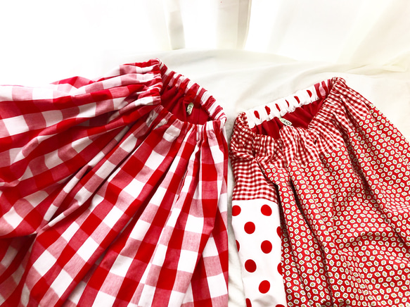 【幾何小花USAコットンの赤白パッチワークのロングスカート】 5枚目の画像