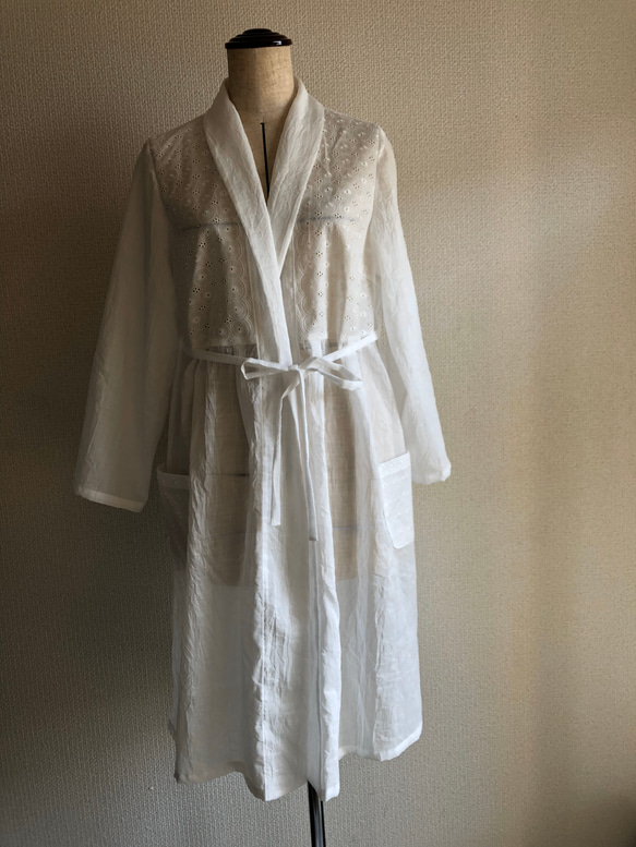 【白刺繍の綿麻ロングコート】 3枚目の画像