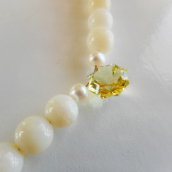【高品質】ホワイトオパールと星形レモンクォーツのネックレス　K14GF 4枚目の画像