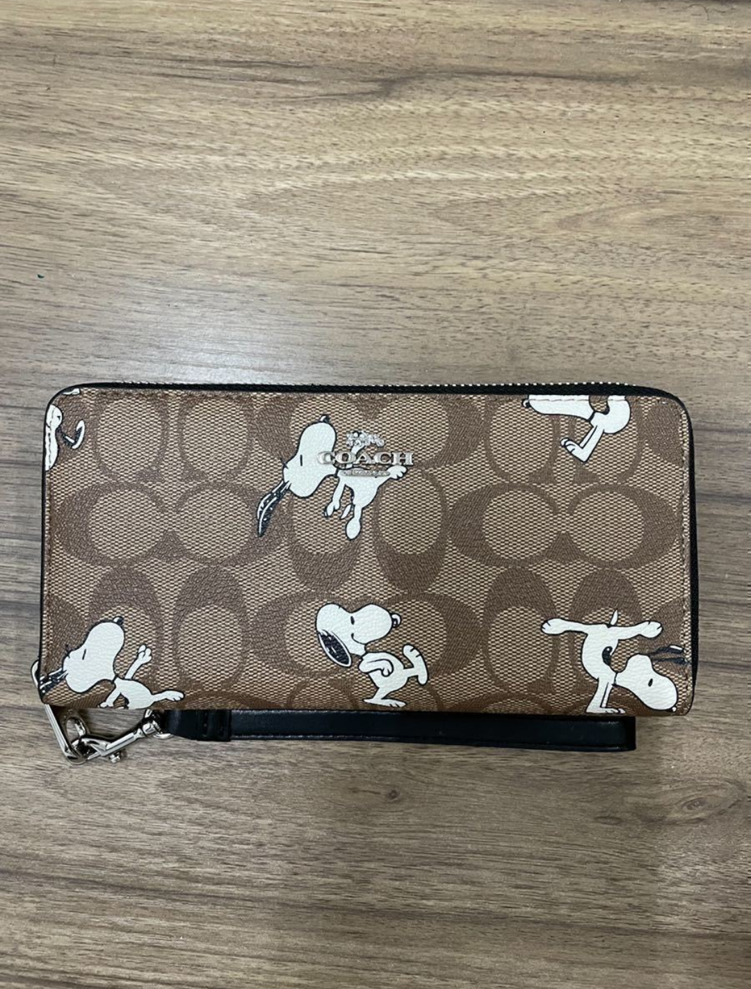 長財布 【新品未使用】COAHC スヌーピー