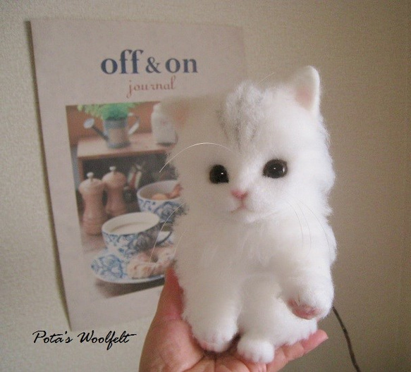 白猫 ペルシャ 羊毛フェルト ハンドメイド 子猫 cat 羊毛