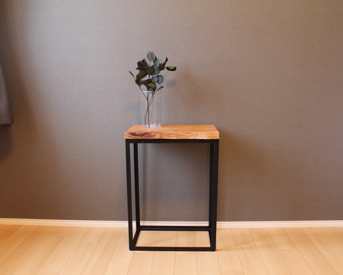アイアン脚ウッドサイドテーブル　無垢材 アイアン脚ウッドサイドテーブル 無垢材