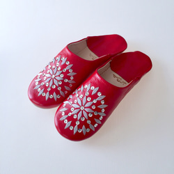 優雅的Babushu Alinous Bright Red用於手工縫製刺繡 第3張的照片