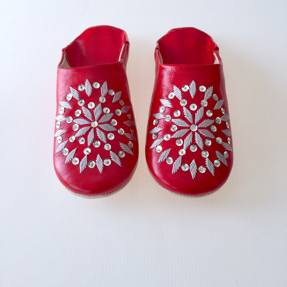 優雅的Babushu Alinous Bright Red用於手工縫製刺繡 第5張的照片