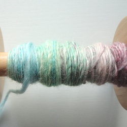 手紡ぎ糸　ファインアルパカ　～紅梅の頃～ 2枚目の画像